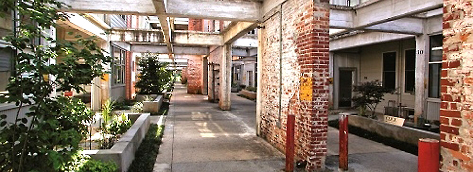 pollock-commercial-studioplex-courtyard